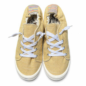 Sole Mates Women’s Size 9 Beige Canvas Lace Up Sneakers Slip On Casual Shoes